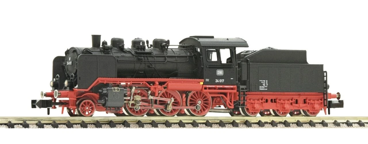 FLEISCHMANN 714283 N Dampflokomotive 24 017 „Steppenpferd‟, DB, Ep. III