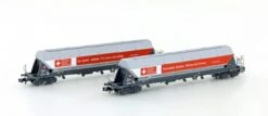 HOBBYTRAIN H23475 N 2er Set Silowagen Tagnpps "Schweizer Zucker", SBB, Ep. VI