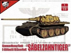 MODELCOLLECT UA35020 1:35 German Heavy Tank "Säbelzahntiger" E-60 Ausf.A 10.5 Cm KwK