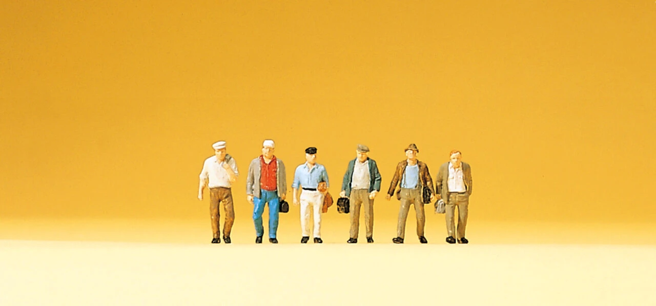 PREISER 79099 N Pendler Auf Dem Weg Zur Bahn